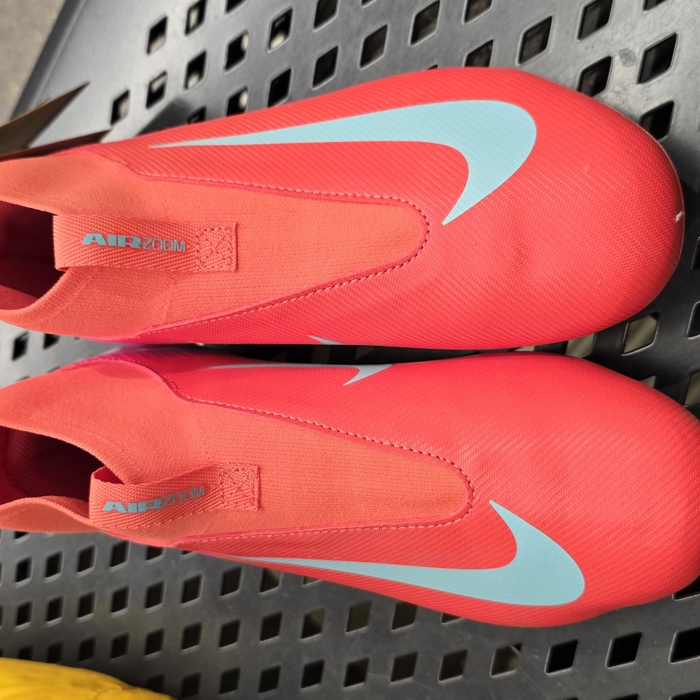 Nike Mercurial JR ZOOM SUPERFLY 10 ACAD FGMG - SIZE 5Y